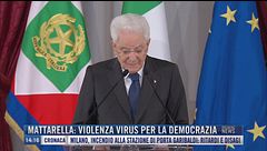 Breaking News delle 14.00 | Mattarella: violenza virus per la democrazia