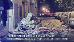 Breaking News delle 16.00 | Dopo le scosse arriva lo sciame sismico