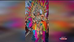 Rihanna con un costume da favola al carnevale delle Barbados