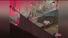 Scontri in centro storico a Genova, forse una spedizione punitiva tra gruppi rivali