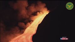Etna, esplosioni e colate ad alta quota