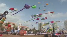 Centinaia di aquiloni colorano i cieli di Colombo