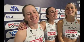 La festa delle azzurre di bronzo: "Hamburger, patatine e coca-cola"