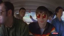 Liam Gallagher si scopre fan di Segrate: il sindaco lo invita al laghetto
