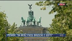 Breaking News delle 21.30 | Peskov: "Da Merz passi bruschi e goffi"