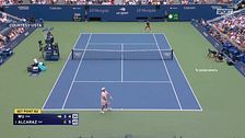 Alcaraz vince senza storia e vola agli ottavi degli US Open