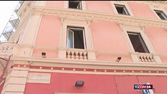 Roma, crolla solaio in una palazzina: 4 estratti dalle macerie