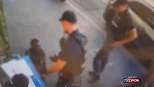 Roma, poliziotti picchiati da un ventinovenne | Meloni: "Aggressore libero, così si indebolisce credibilità dello Stato"