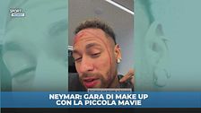 Neymar gioca a truccarsi con la figlia
