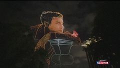 Duemila droni illuminano Hong Kong nel ricordo dell'attore Leslie Cheung