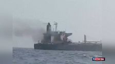 Stretto di Hormuz, petroliera in fiamme: due marinai dispersi