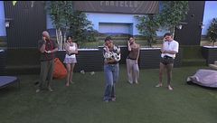Iniziano le prove di ballo con Francesca Manzini
