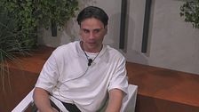 Varsi si racconta: dalla carriera alla famiglia