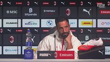 Amorim show in conferenza stampa: sfida i giornalisti a fare la formazione..