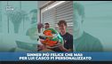 La felicità di Sinner per il casco F1 personalizzato