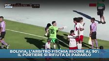 Follia in Bolivia, l'arbitro fischia rigore e il portiere si rifiuta di pararlo