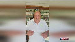 Braccio alzato sul cartellone, è bufera su una gelateria nel bergamasco