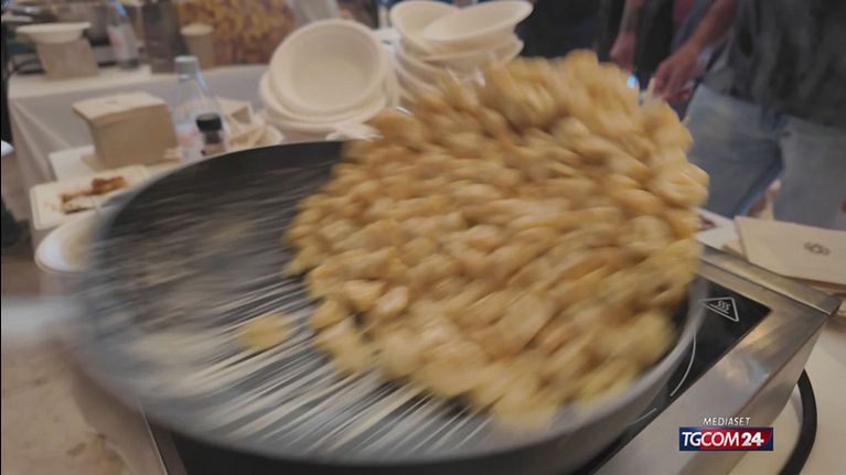 Tgcom24: A Bologna torna il festival del tortellino: 21 chef omaggiano ...