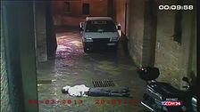 Morte David Rossi (Mps), la ricostruzione video dei Ris: "Una persona nel vicolo ha atteso che morisse"