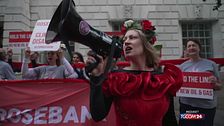 Basta petrolio, più rose... per Rosebank: la protesta degli attivisti britannici