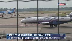 Breaking News delle 14.00 | Traffico aereo in tilt, dimezzati i voli