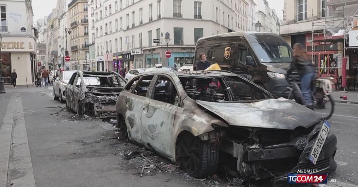 Tgcom24: Francia, le misure per fermare vandali e scontri: coprifuoco ...