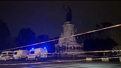 Parigi, prima notte di coprifuoco a République e Les Halles