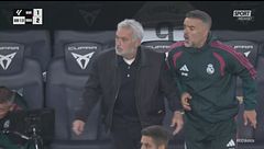 Mourinho, il solito show: trionfo Real con esultanza "special"