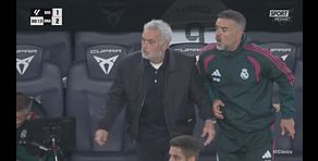 Mourinho, il solito show: trionfo Real con esultanza "special"