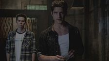 Ep. 10 - Aria di tempesta