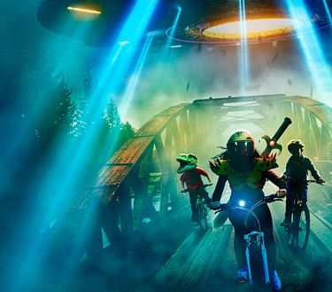 Trailer - Kids Vs Aliens