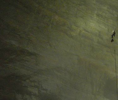Underworld - Le più belle grotte del mondo e i loro segreti